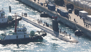 U.S. nuclear-powered submarine arrives in S. Korea