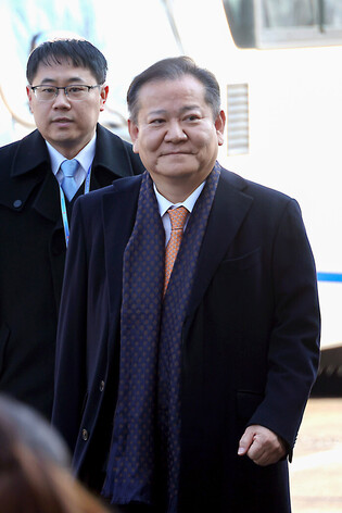 Yoon attends hearing of impeachment trial