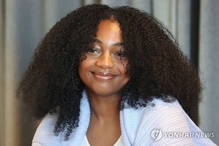 '그래미 5관왕' 사마라 조이 "韓에너지에 처음 앙코르 2곡 했죠"