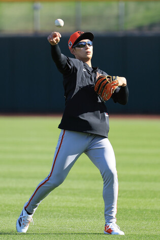 Lee Jung-hoo at MLB spring training
