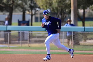 Kim Hye-seong at MLB spring training