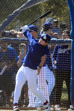 Kim Hye-seong at MLB spring training