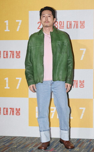 Korean-American actor Steven Yeun