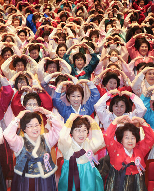 Graduation for late learners