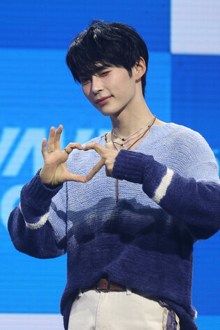 S. Korean boy group Zerobaseone
