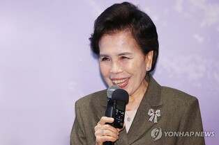 '엘레지의 여왕' 이미자, 66년만 은퇴 시사 "내달 공연이 마지막"(종합)