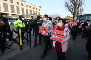 Rally near Constitutional Court