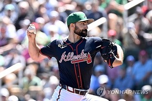 1년 만에 복귀한 MLB 20승 투수 스트라이더, 2⅔이닝 6K 위력투