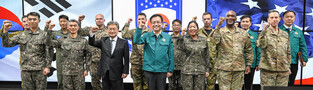 Acting president visits U.S. military bunker