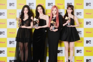 에스파, 일본 'MTV 어워즈' 4관왕…"여성 아티스트 첫 기록"