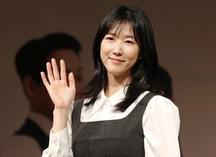 S. Korean actress Lee Soo-kyung