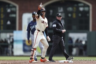 이정후, 시즌 6번째 2루타에 멀티 히트…타율 0.344