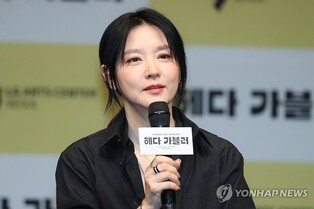 '32년만 연극' 이영애 "공들인 연기에 목마름, 새로운 깨달음 희열"