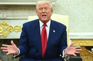 (4th LD) Trump says he, Han discussed S. Korea's defense payments, 'tremendous' trade surplus in 1st call