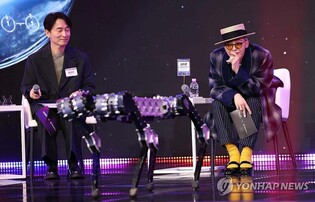 권지용 교수 "과학과 예술 맞닿아…우주로 간 음원, 집 찾길"