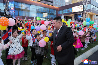 Completion of new apartments in Pyongyang