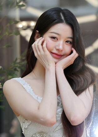 S. Korean singer Jang Won-young