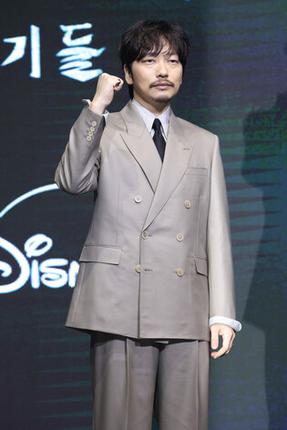 S. Korean actor Lee Dong-whee