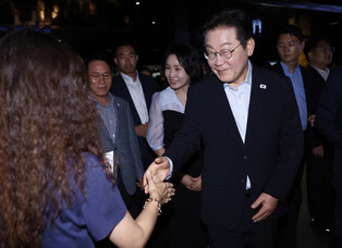 President Lee at movies