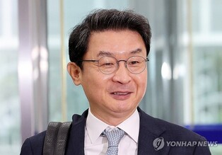 LF "이억원 금융위원장 후보자, 사외이사 사임"