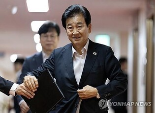 Lee-Trump summit shows leaders share identical approach to building peace: unification minister