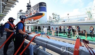 Coast Guard ship mobilized to supply water for drought-hit Gangneung
