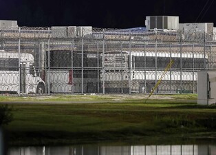 S. Koreans detained in U.S. unlikely to depart for home Sept. 10