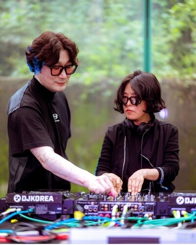 Lee Sun-hee makes surprise DJ debut at Ultra Korea festival