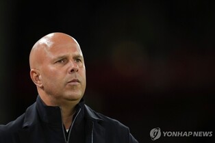 에키티케 '탈의 퇴장'에 EPL 리버풀 감독 "불필요하고 멍청"