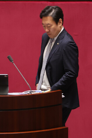 Filibuster over gov't reorganization bill
