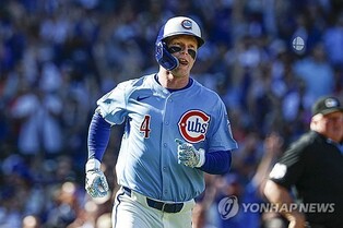 크로-암스트롱, 올 시즌 6번째 '30-30' 달성…MLB 역대 최다