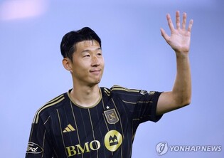 손흥민, 정상빈과 '코리안 더비'서 시즌 7호골…4경기 연속 득점
