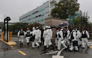 On-site inspection after data center fire