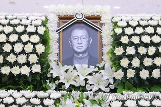 'Pioneer of Korean comedy' Chun Yoo-sung laid to rest
