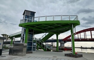 속초시, 영금정 해돋이 정자 개방…"보행 약자도 안전하게"