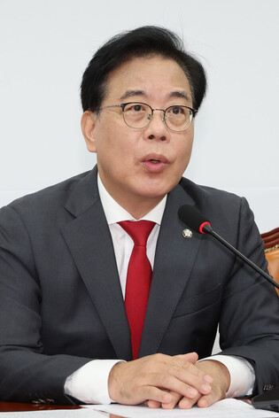 Opposition party's floor leader