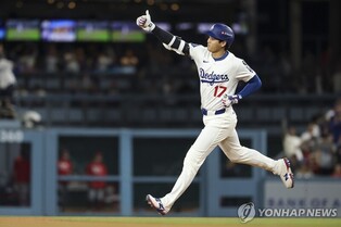 오타니 2홈런 폭발…다저스, 와일드카드 첫판 신시내티에 완승(종합)