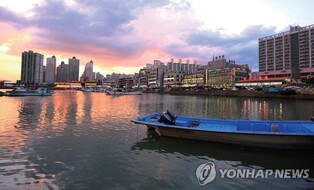 '시흥월곶포구축제' 17~19일 개최…맨손 고기잡이·어선 승선