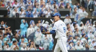 Lions edge out Dinos to advance in KBO postseason