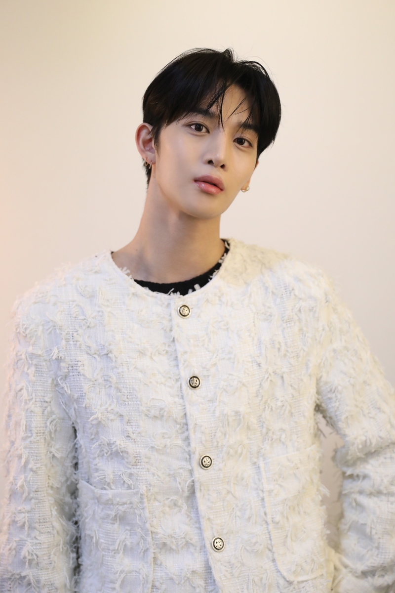 솔로 데뷔한 배진영 "무대 향한 갈증에 홀로서기 다짐했죠"