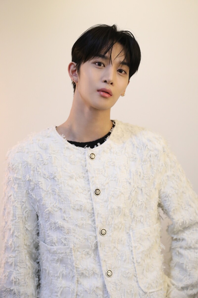솔로 데뷔한 배진영 "무대 향한 갈증에 홀로서기 다짐했죠"