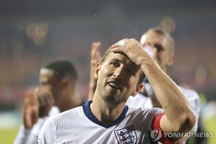 '케인 멀티골' 잉글랜드, 무실점 6연승으로 북중미행 조기 확정