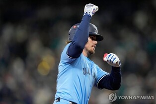 MLB 토론토, 홈런 5방으로 1승 2패 반격…또 원정팀 승리