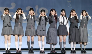 S. Korean girl group Hearts2Hearts