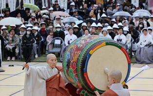 Buddhist ritual