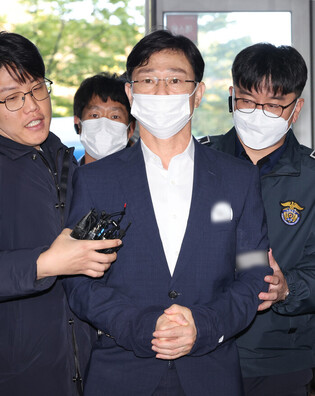 Summons of ex-Marine division commander