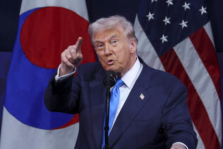 Trump at APEC CEO Summit