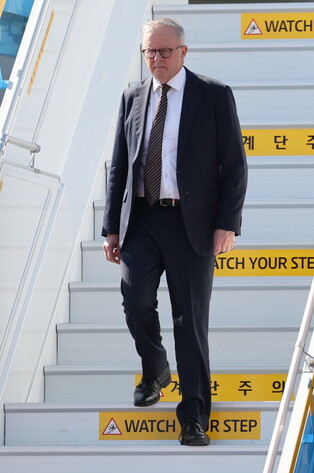 Australian PM in S. Korea