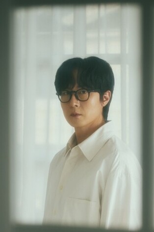 Singer-Songwriter Kwon Soon-kwan Signs with Music Farm