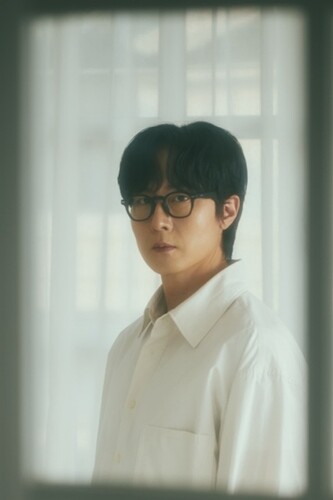 Singer-Songwriter Kwon Soon-kwan Signs with Music Farm